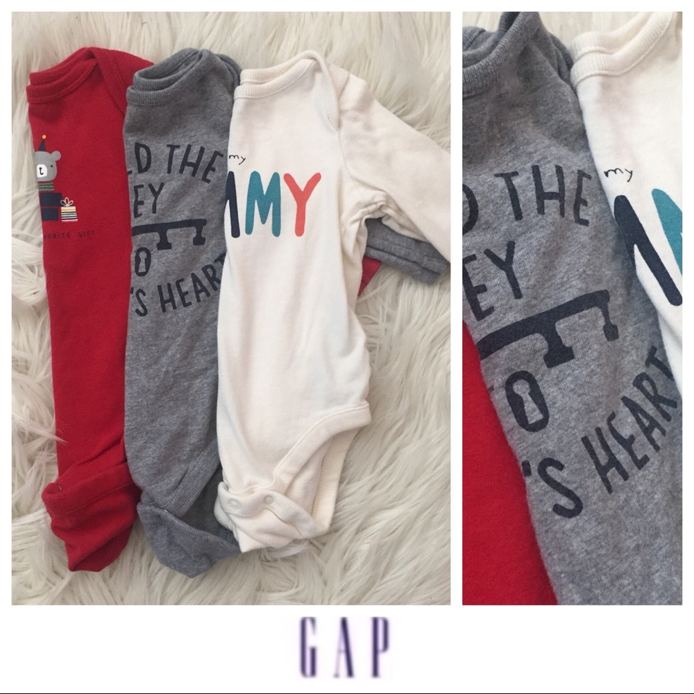 (SOLD) Baby Gap Mommy Love Bundle